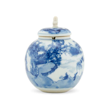 A BLUE AND WHITE ‘MASTER OF THE ROCKS’ ‘LANDSCAPE’ MUSTARD POT AND COVER - Foto 5