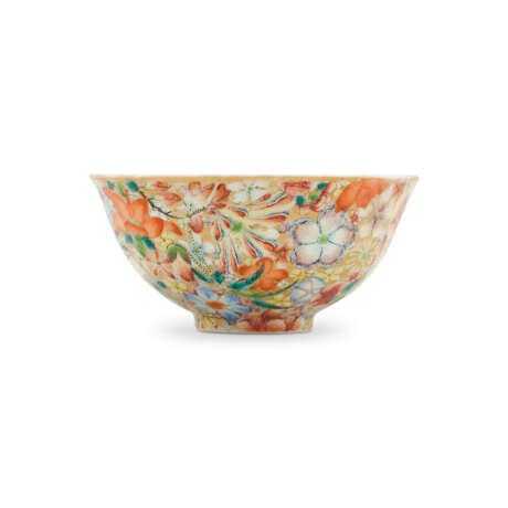 A FAMILLE ROSE MILLEFLEURS BOWL - photo 2