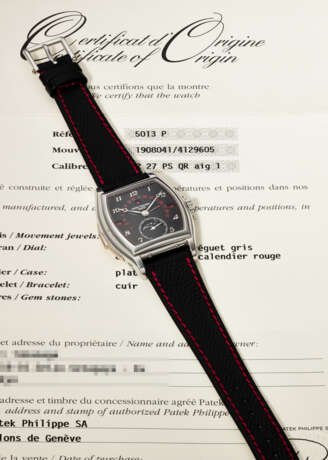 PATEK PHILIPPE. A POSSIBLY UNIQUE AND EXCEPTIONAL PLATINUM TONNEAU-SHAPED AUTOMATIC MINUTE REPEATING PERPETUAL CALENDAR WRISTWATCH WITH RETROGRADE DATE, MOON PHASES, LEAP YEAR INDICATION, BREGUET NUMERALS, RED CALENDARS AND MINUTE TRACK - photo 2