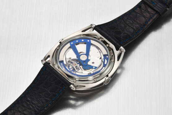 DE BETHUNE. A RARE AND EXTREMELY ATTRACTIVE AUTOMATIC TITANIUM WRISTWATCH WITH SWEEP CENTRE SECONDS AND `FLOATING LUGS` - Foto 3