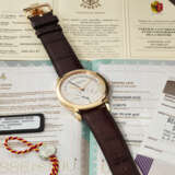 VACHERON CONSTANTIN. AN ELEGANT AND UNUSUAL 18K PINK GOLD AUTOMATIC WRISTWATCH WITH DOUBLE RETROGRADE DAY AND DATE - фото 2