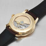 VACHERON CONSTANTIN. AN ELEGANT AND UNUSUAL 18K PINK GOLD AUTOMATIC WRISTWATCH WITH DOUBLE RETROGRADE DAY AND DATE - фото 4