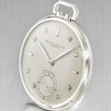 PATEK PHILIPPE. A RARE AND ATTRACTIVE PLATINUM AND DIAMOND-SET KEYLESS LEVER WATCH WITH SUBSIDIARY SECONDS - Foto 5