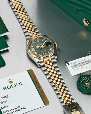 ROLEX. AN ATTRACTIVE STAINLESS STEEL, 18K GOLD AND DIAMOND-SET AUTOMATIC WRISTWATCH WITH SWEEP CENTRE SECONDS, DATE AND BRACELET - photo 2