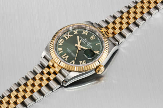 ROLEX. AN ATTRACTIVE STAINLESS STEEL, 18K GOLD AND DIAMOND-SET AUTOMATIC WRISTWATCH WITH SWEEP CENTRE SECONDS, DATE AND BRACELET - Foto 3