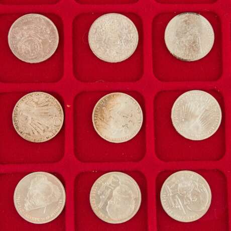 Münzkoffer mit größerem Anteil BRD Gedenkmünzen und etwas GOLD, - фото 3