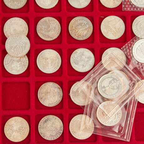 Münzkoffer mit größerem Anteil BRD Gedenkmünzen und etwas GOLD, - photo 4