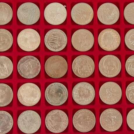 Münzkoffer mit größerem Anteil BRD Gedenkmünzen und etwas GOLD, - photo 6