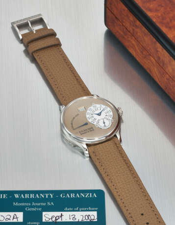 F.P. JOURNE. AN EARLY AND ATTRACTIVE PLATINUM AUTOMATIC WRISTWATCH WITH BRASS MOVEMENT, DATE AND POWER RESERVE - photo 2