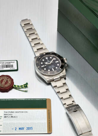 ROLEX. AN ATTRACTIVE STAINLESS STEEL AUTOMATIC WRISTWATCH WITH SWEEP CENTRE SECONDS AND BRACELET - photo 2