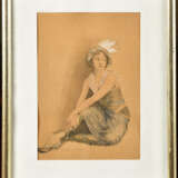 Élisabeth SONREL (1874-1953). Jeune femme au costume - Foto 1