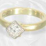 Ring: Goldener Solitär/Brillantring mit einem Halb… - photo 2