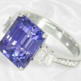 Ring: exquisiter Tansanit/Diamantring, Spitzenqual… - photo 1