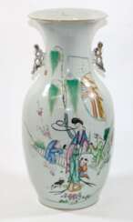 China Henkelvase