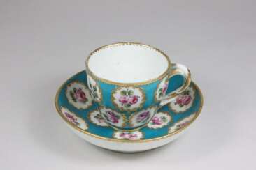 Cup with bottom