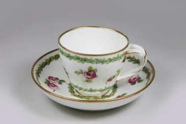 Cup with bottom