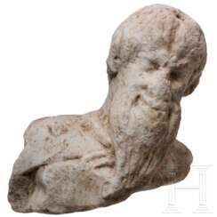 Groteske Marmorbüste eines bärtigen Mannes, hellenistisch, 3. - 1. Jhdt. v. Chr.