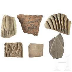 Sechs Steinfragmente, Griechenland und Kleinasien, 8. - 3. Jhdt. v. Chr.