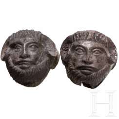 Zwei Silberblechaufsätze mit Kopf des Jupiter Ammon, römisch, 2. - 3. Jhdt.