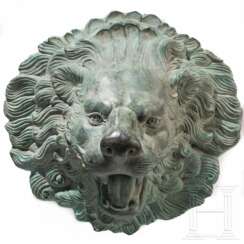 Antikisierender Wasserspeier in Form eines Löwenkopfes aus Bronze, spätes 19. - Mitte 20. Jhdt.