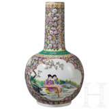 Famille-Rose-Vase mit Qianlong-Nian-Zhi-Marke, China, Mitte 20. Jhdt. - photo 1