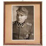 Portraitpostkarte eines Oberscharführers der Panzerjäger - Foto 1