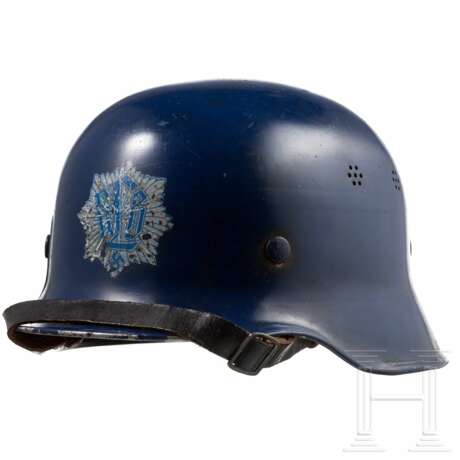 Helm für den Luftschutz - photo 1