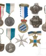 République fédérale d'Allemagne (1949—1990). Zehn Auszeichnungen, meist deutsch, 2. Hälfte 20. Jhdt.
