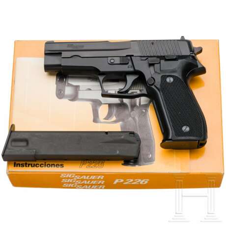 SIG SAUER P 226 im Karton - photo 1