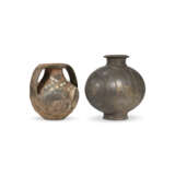 A TWIN-HANDLED PAINTED BLACK POTTERY JAR AND A LARGE GREY POTTERY 'COCOON' JAR - фото 4