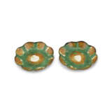 TWO MOULDED SANCAI-GLAZED PETAL-RIMMED DISHES - фото 1