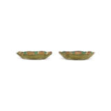 TWO MOULDED SANCAI-GLAZED PETAL-RIMMED DISHES - фото 3