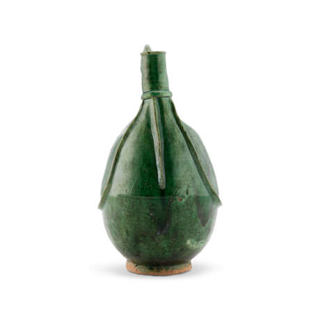 AN INCISED GREEN-GLAZED POTTERY FLASK - Foto 4