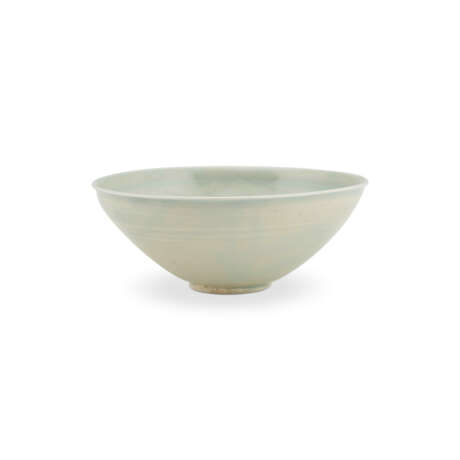 A CARVED QINGBAI-TYPE BOWL - Foto 3