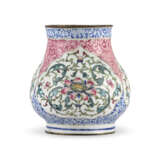 A SMALL CANTON ENAMEL JAR - photo 2