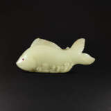 A PASTE-INSET PALE YELLOW JADE ‘CARP AND LOTUS’ GROUP - photo 2