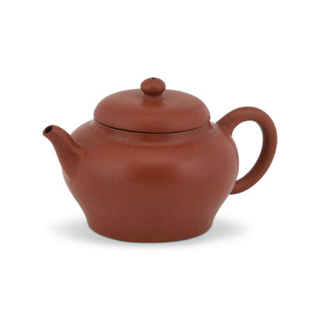 A YIXING TEAPOT AND COVER - photo 1