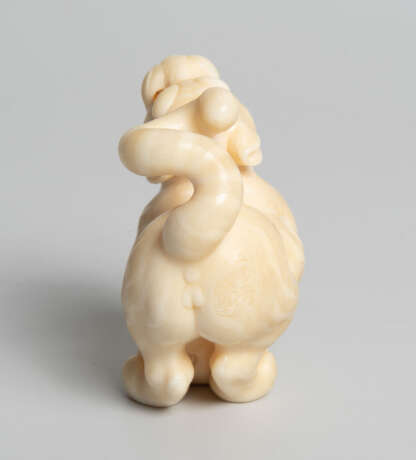 Netsuke von Kangyoku, Noriyoshi Tachihara (Tokio 1944–) - Foto 4