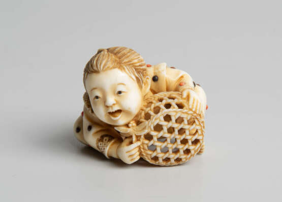 Netsuke von Yasuaki (Homei) - Foto 2