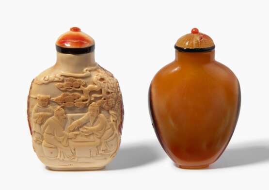 Lot: 2 Hornbill Snuff Bottles - photo 1