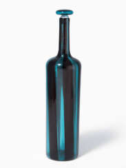 Paolo Venini, Flasche mit Stopfen "A canne, Modell 526.11"