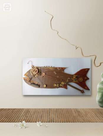 Redbrown Strange Fish Andrey Mantula Oak board Assemblage Steampunk animal figure Serbia new time 2023 - photo 3