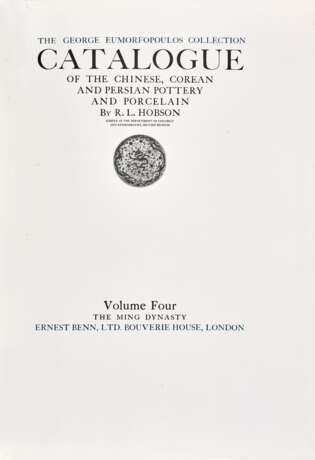 [COLLECTION EUMORFOPOULOS]. HOBSON, ROBERT LOCKHART.
The Catalogue of the George Eumorfopoulos Collection of Chinese, Corean and Persian Pottery and Porcelain. London: Ernest Benn, Ltd. Bouverie House, 1925-8. - Foto 2