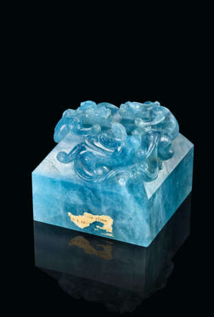 GRAND CACHET EN TOURMALINE BLEUE &#192; D&#201;COR SCULPT&#201; DE CHILONG - Foto 4