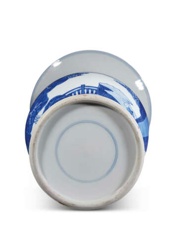 VASE EN PORCELAINE BLEU BLANC - photo 4