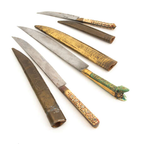 3 afrikanische Messer in Scheide. - фото 1