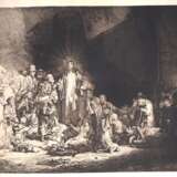 Radierung nach Rembrandt: "Christus heilt die Kranken", um 1900 - photo 2