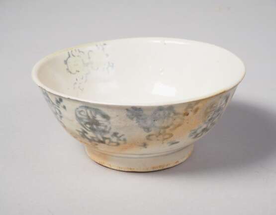 Chinesische Porzellan Schale, um 1800 - photo 1
