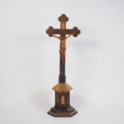 Standkruzifix, Holz, 19. Jh.