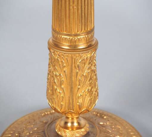 Paar feuervergoldete Empire Kerzenleuchter um 1800 - фото 5